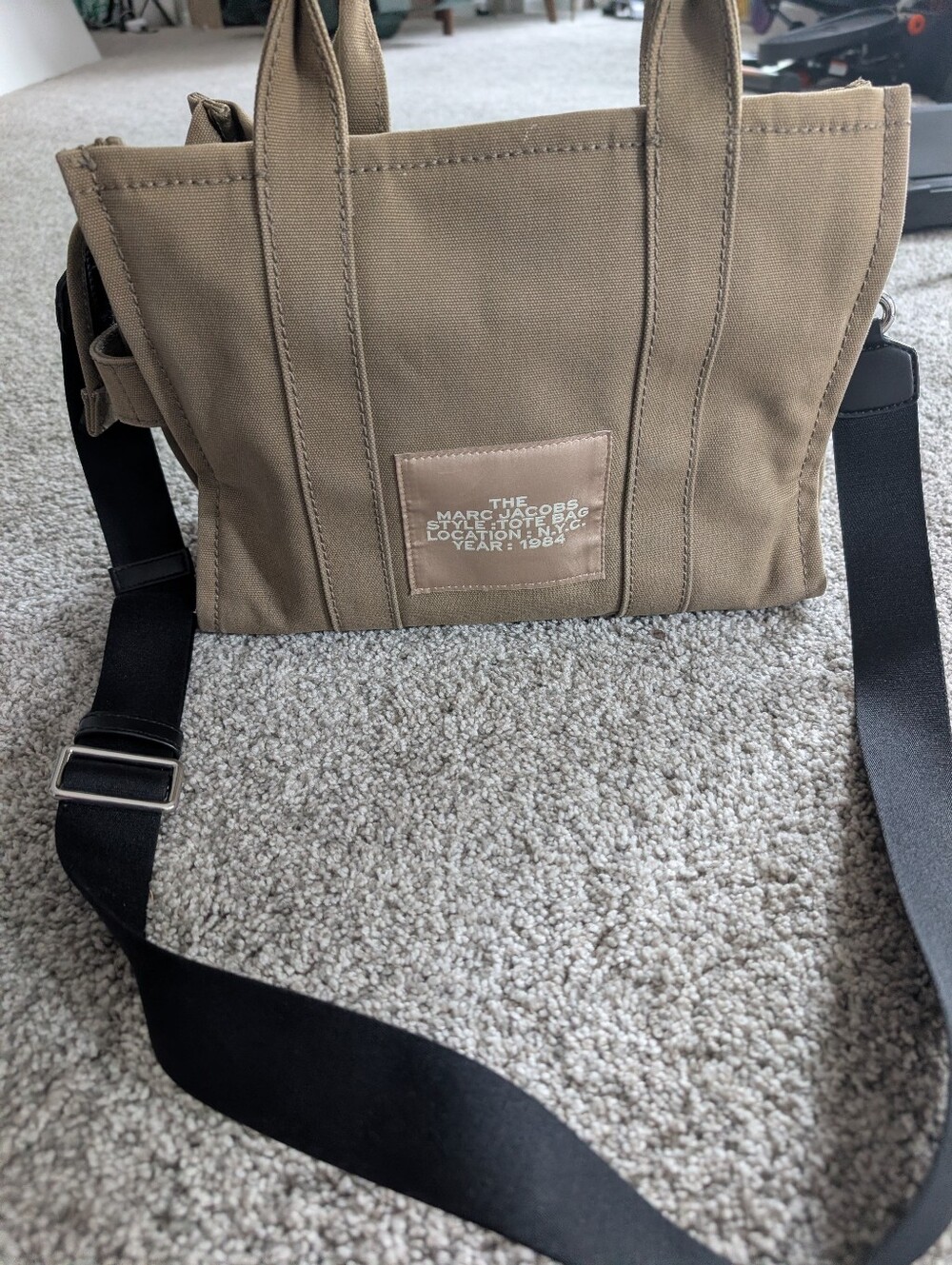 Marc Jacobs Tote Bag - Picture 6 of 11